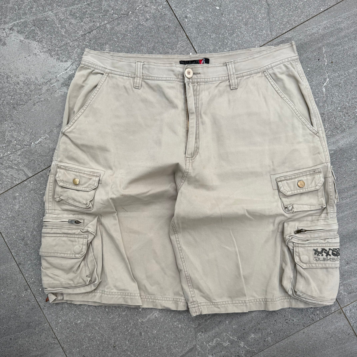 baggy af quiksilver cargos - 38”