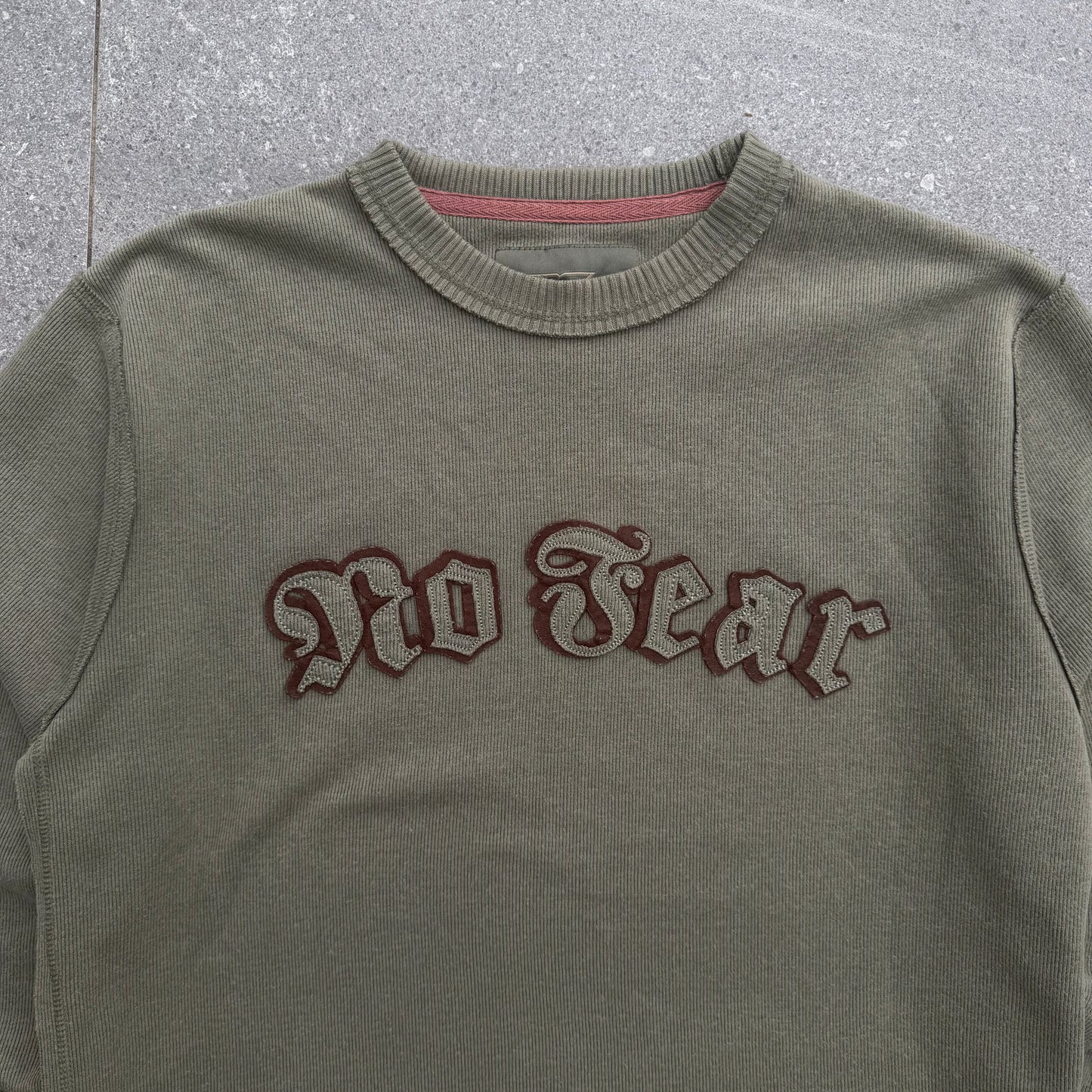 beautiful no fear knit 🍃 - M