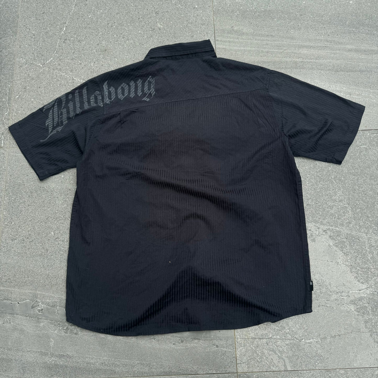 billabong shirt - XL