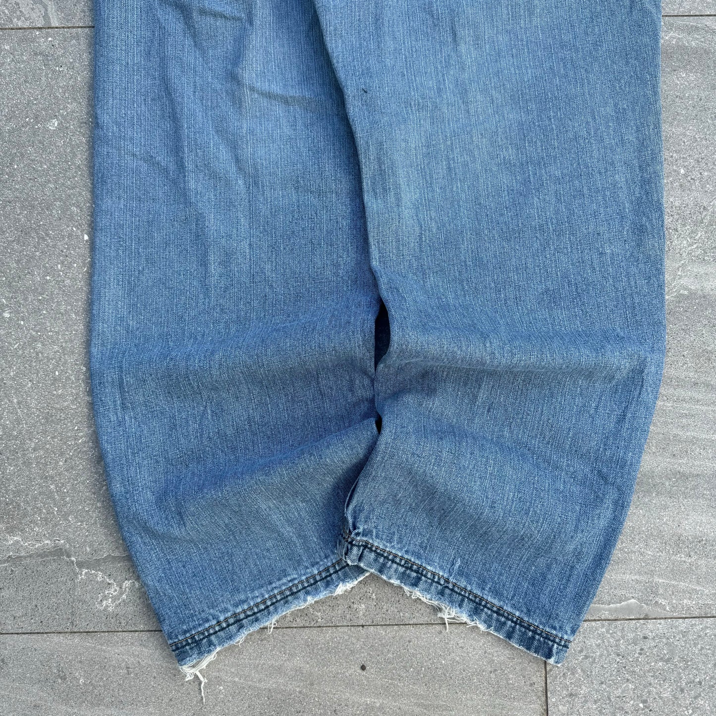 beautiful embroidered crown holders - 40x32”