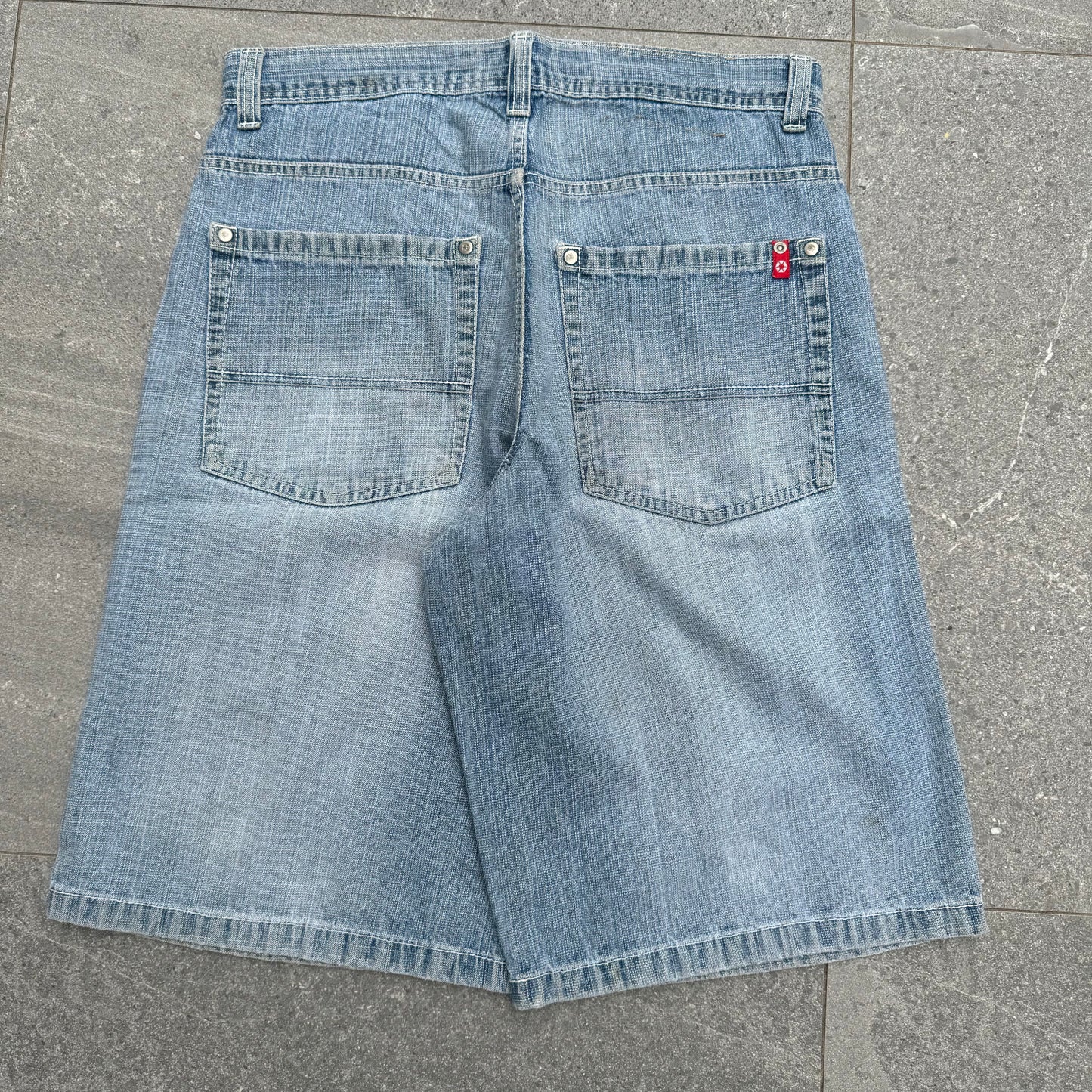 southpole redtabs jorts - 34x13.5”
