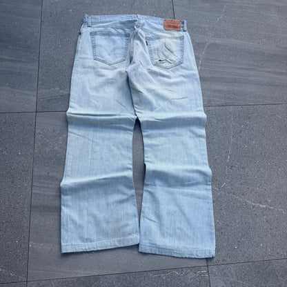 iceyyyy baggy levi’s bootcuts - 36x32”