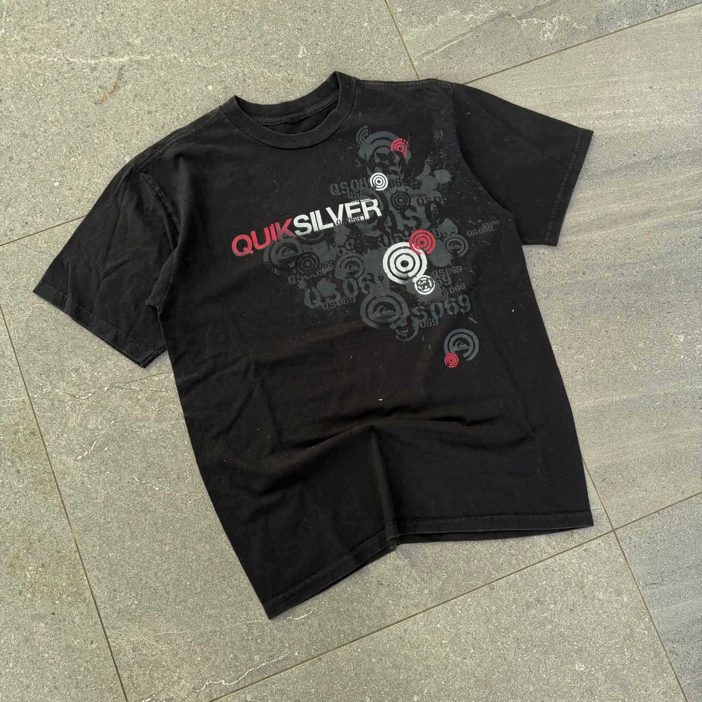 frutiger metro ahh quiksilver tee - S