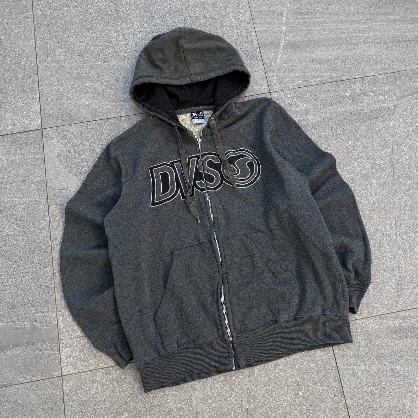 DVS skateboards hoodie - M