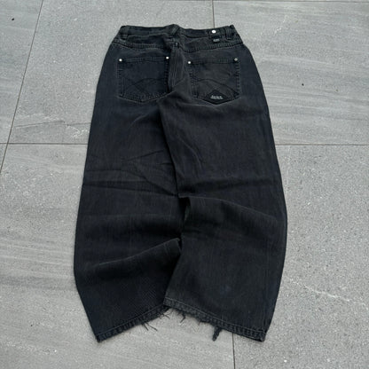 enyce daily’s - 30x29”