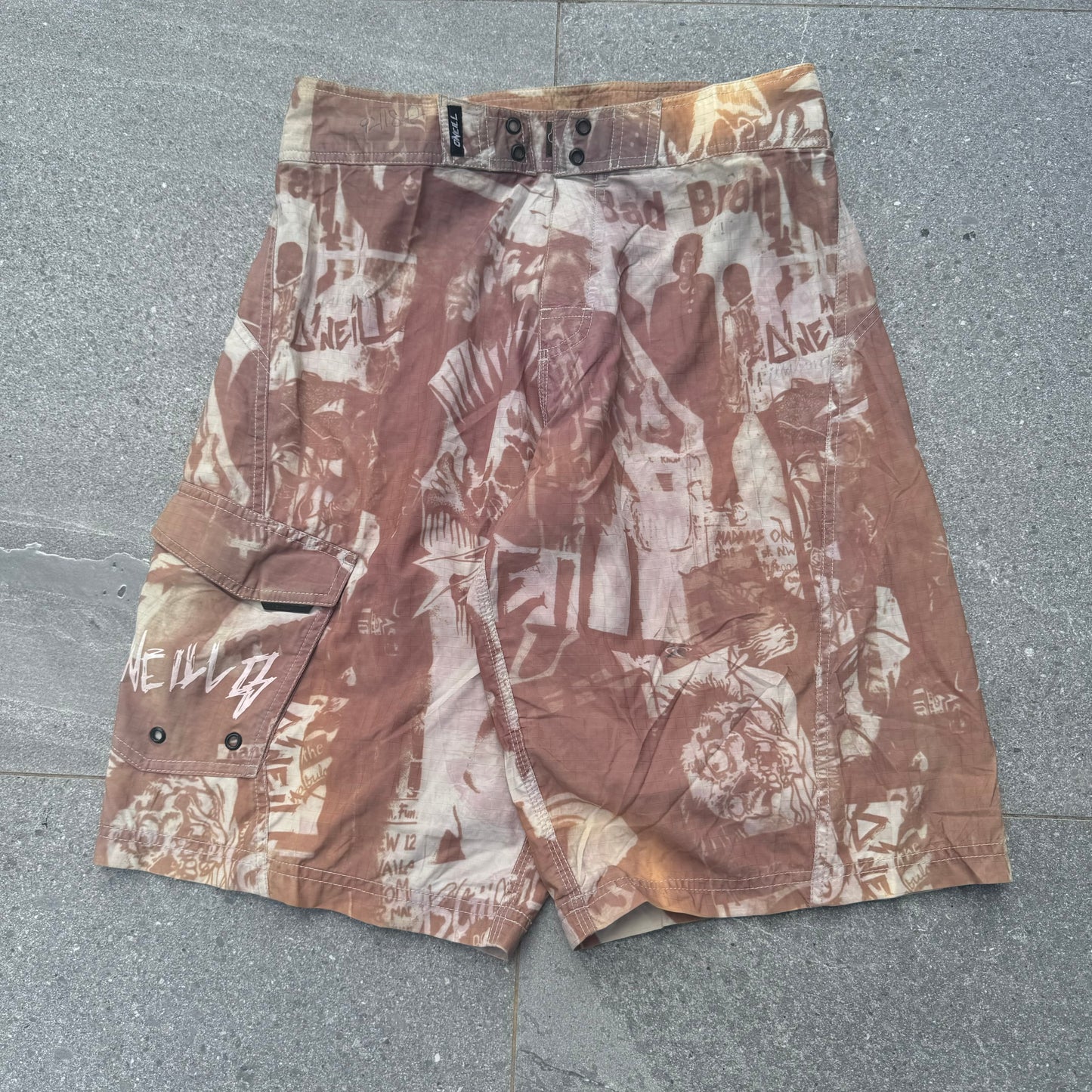 oneill boardies - 32x12.5”