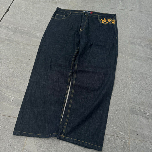 huge roman royalty jeans - 46x33”