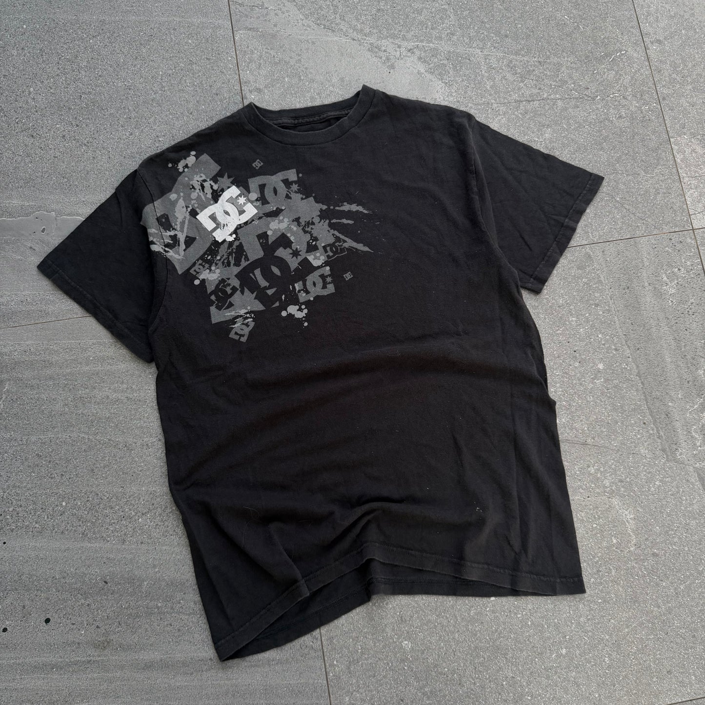 DC splatter tee - L