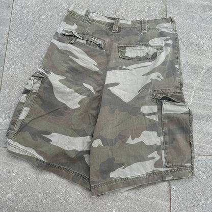 yeaaaah these fit so mf good 34x10.5”