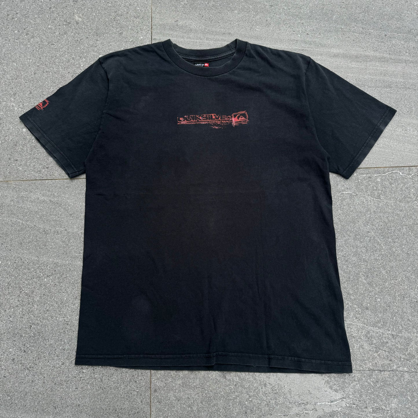 quiksilver tee - M