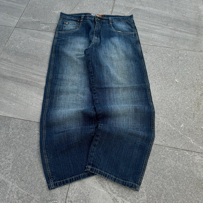 these jeans were made in the same factory as southpoles (they fit like redtabs) - 38x32”