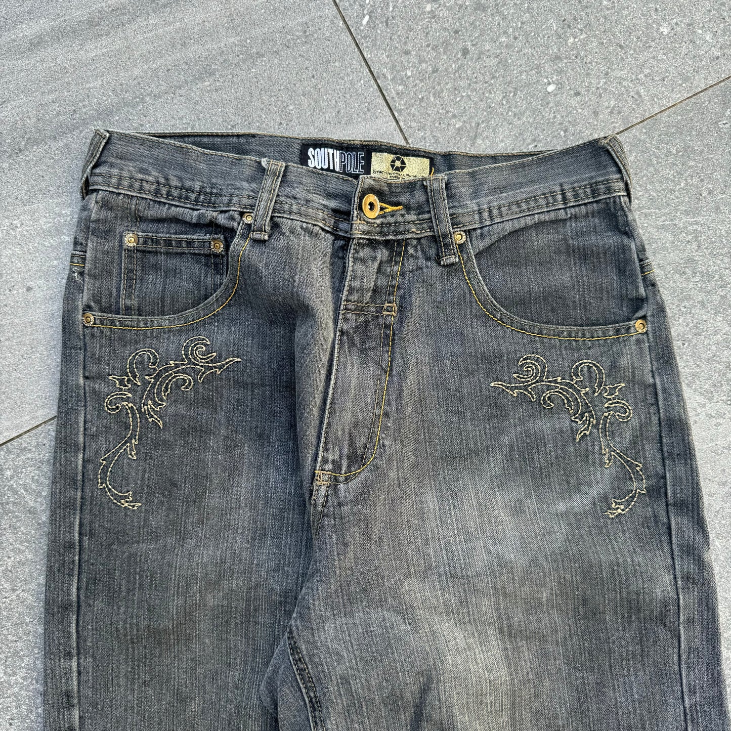 southpole gold text jeans - 30x30”