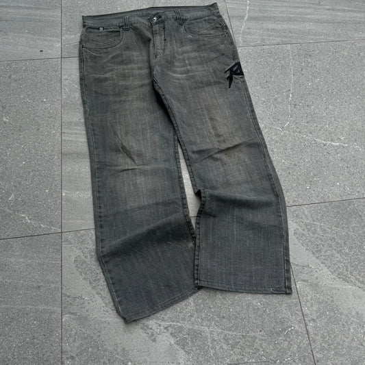 RUSTYYYY BOOTCUTS - 38x31”