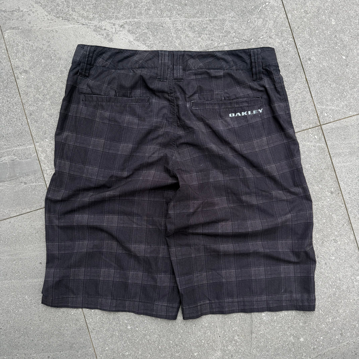 oakley boardie/short hybrids - 34”