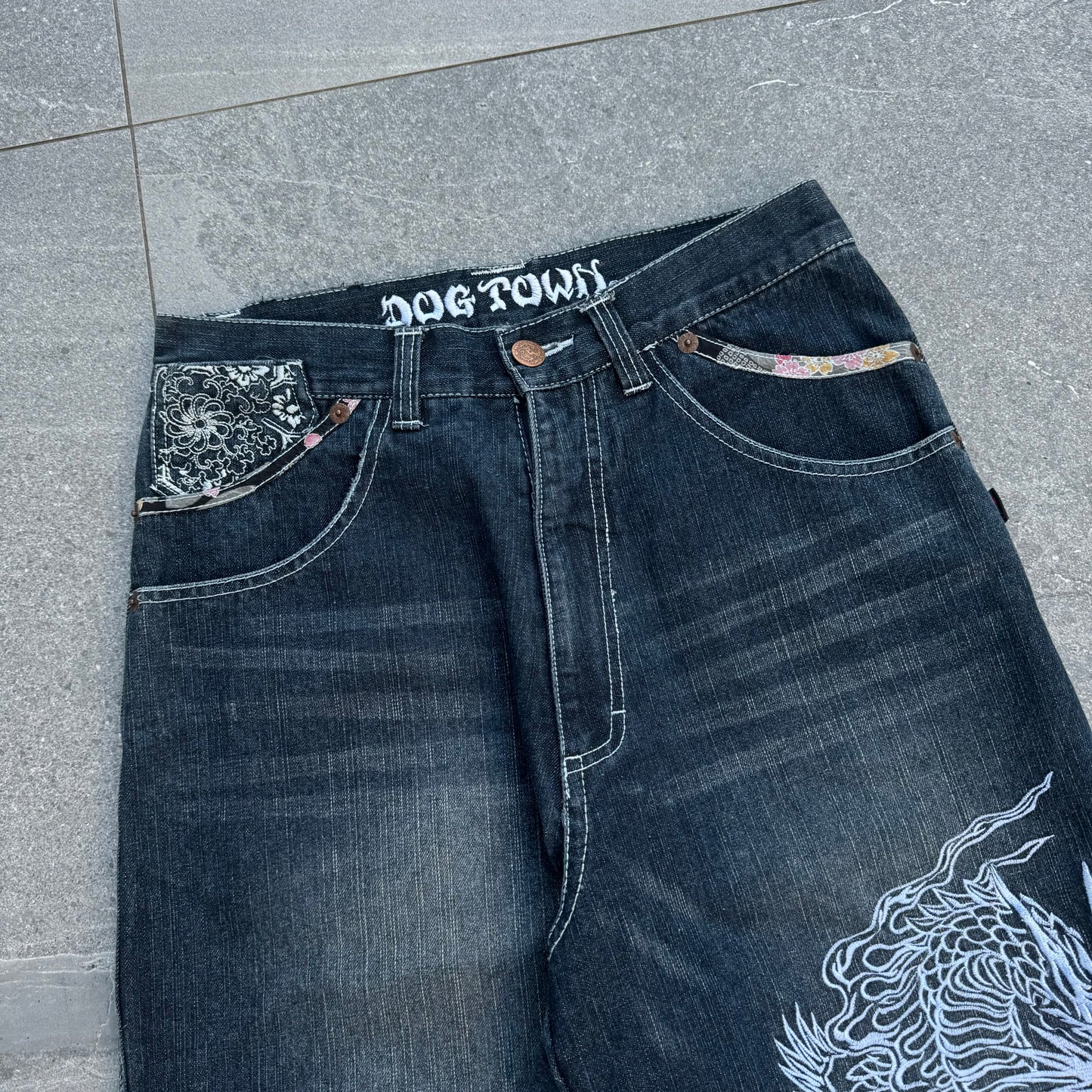 rare af dogtown dragons - 32x15”