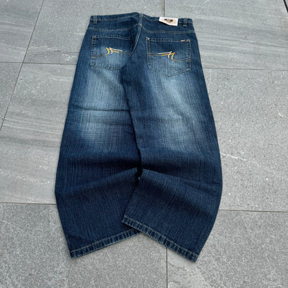 these jeans were made in the same factory as southpoles (they fit like redtabs) - 38x32”