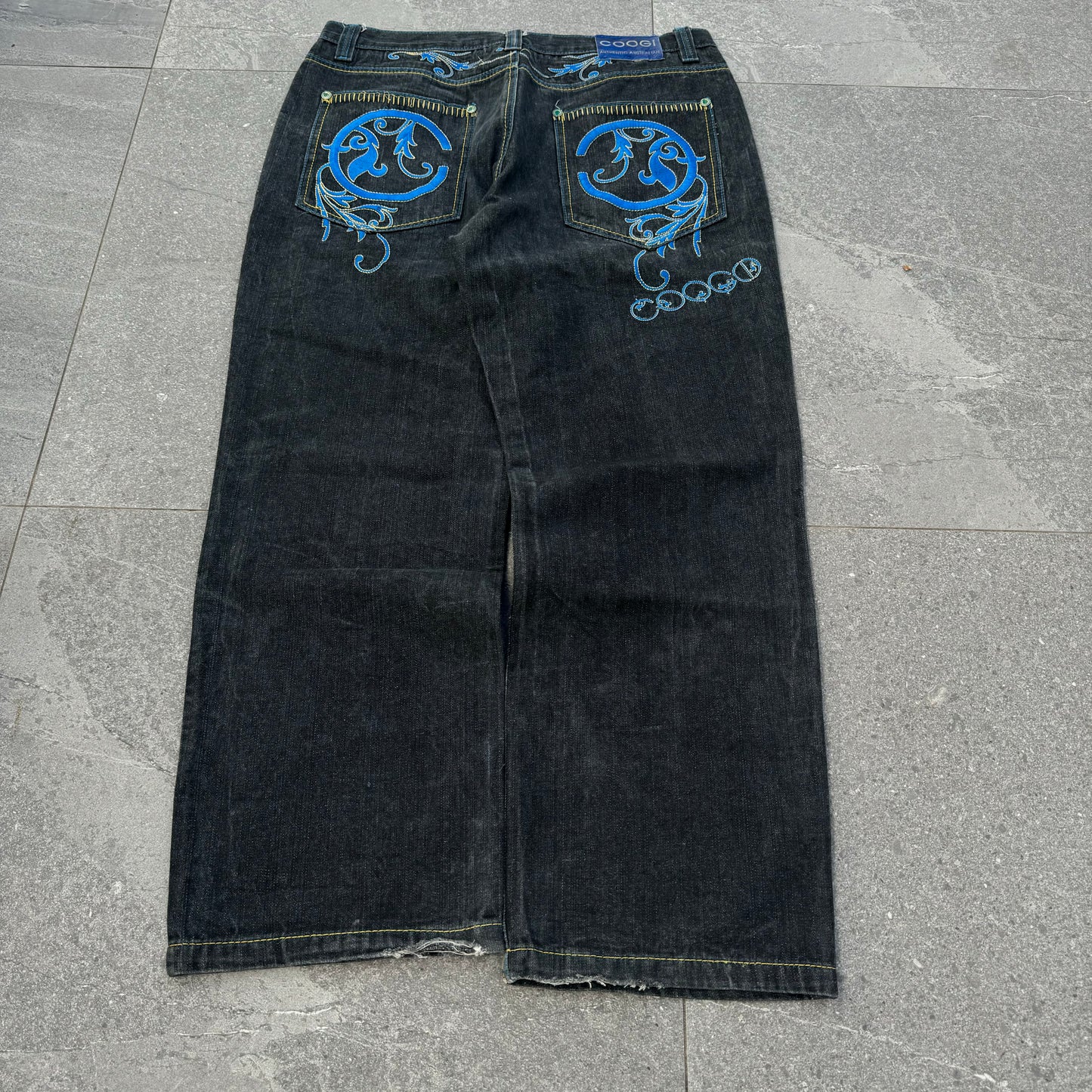 gorgeous coogi jeans - 38x31”