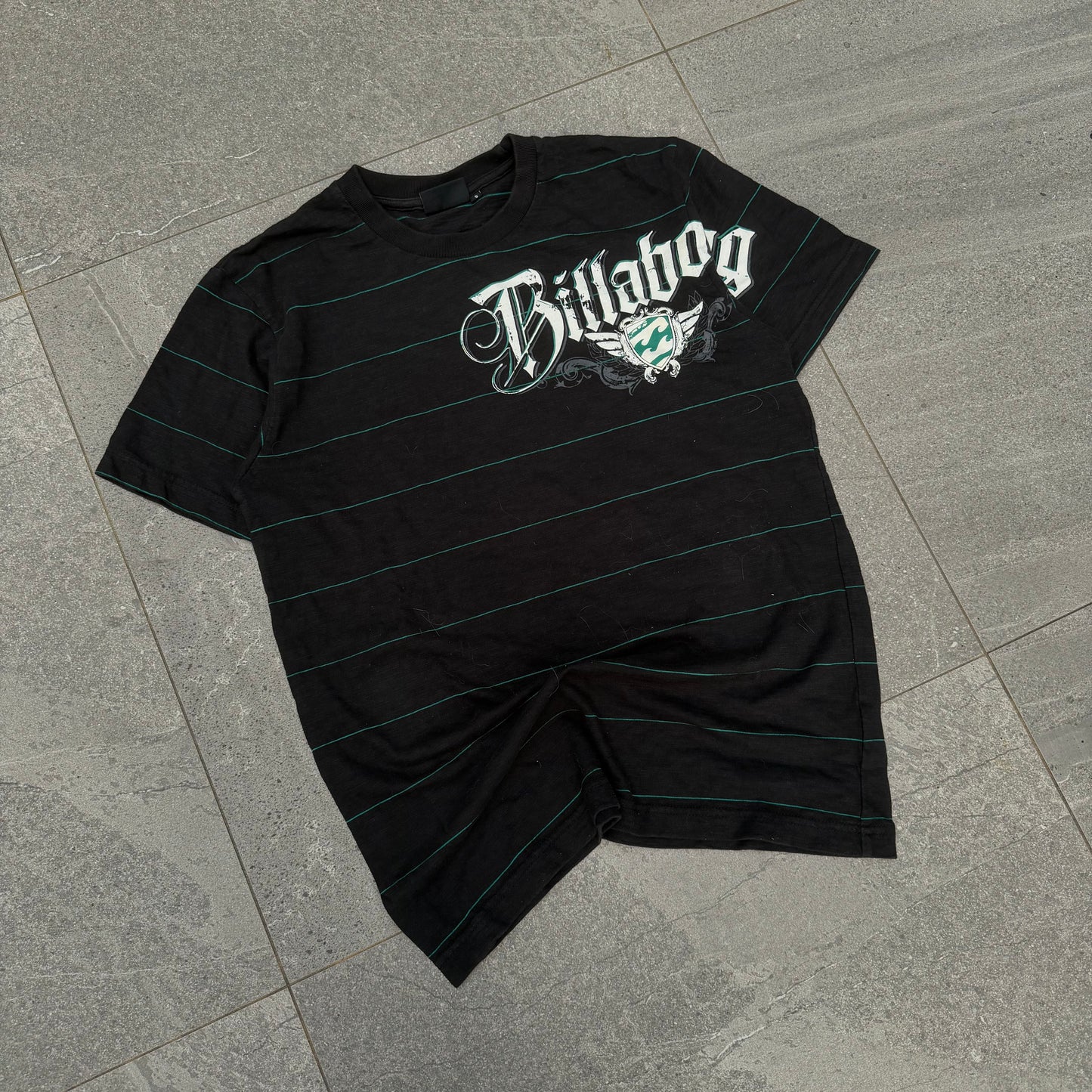 billabong striped tee - S