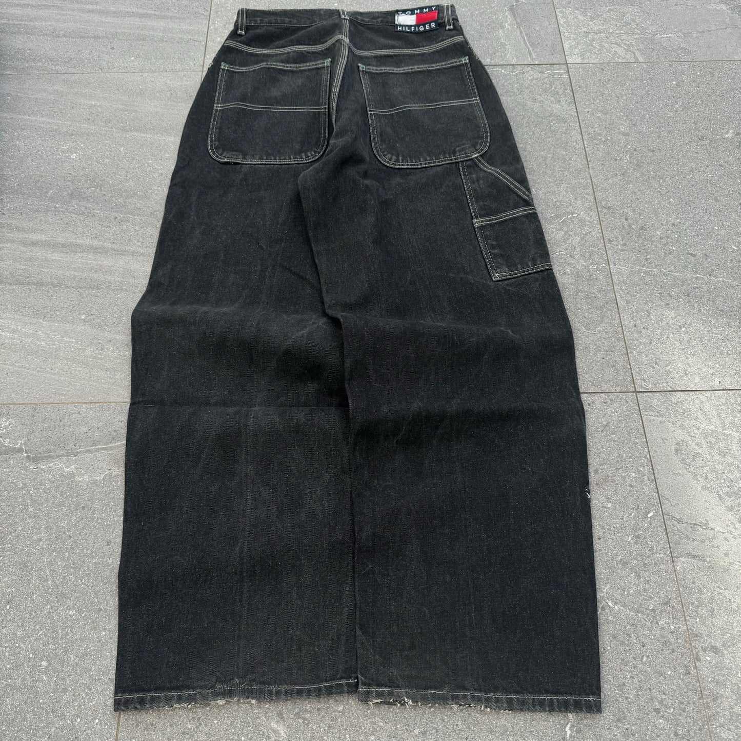 goated tommy jeans - 29x31”
