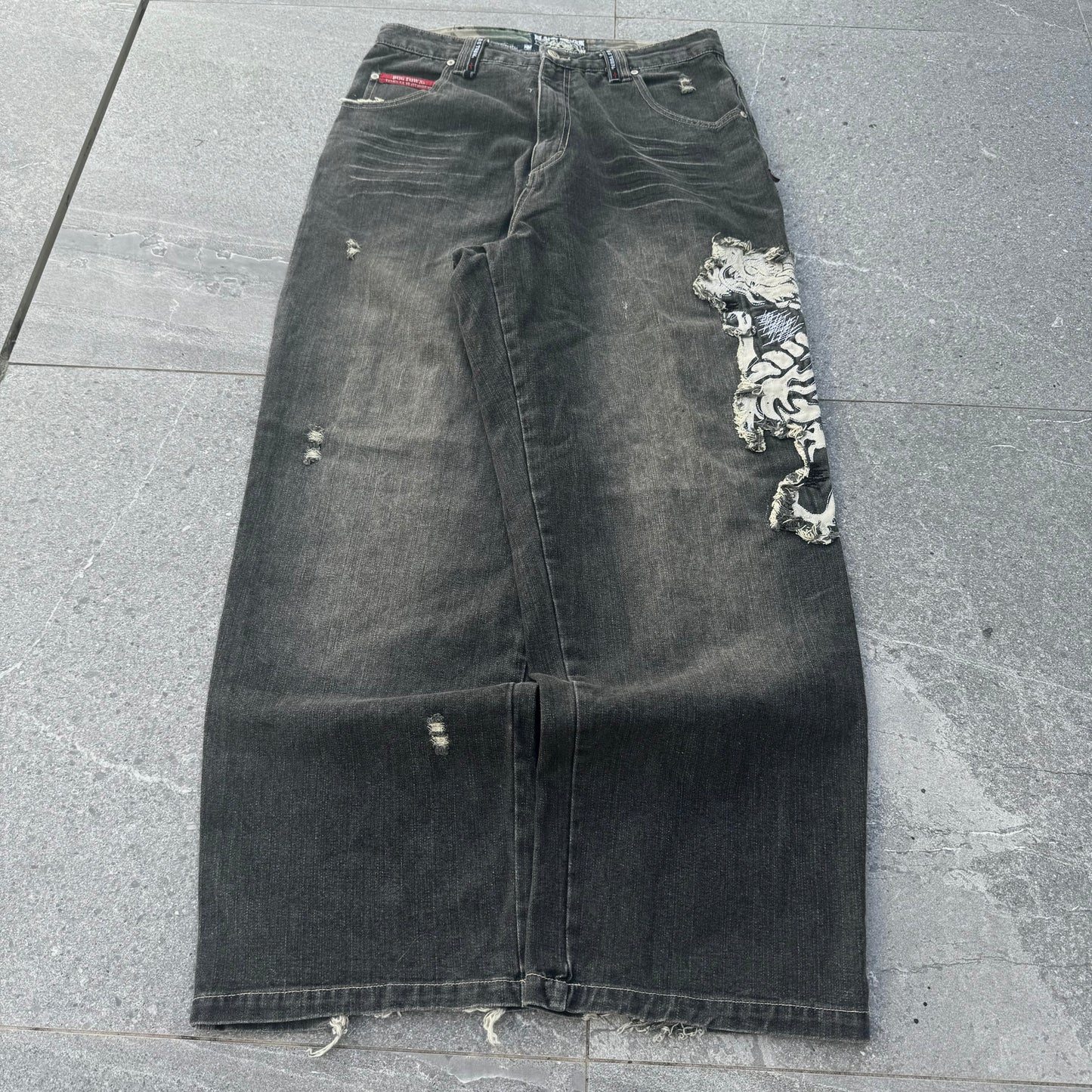 dogtown side dragon jeans - 34x32”