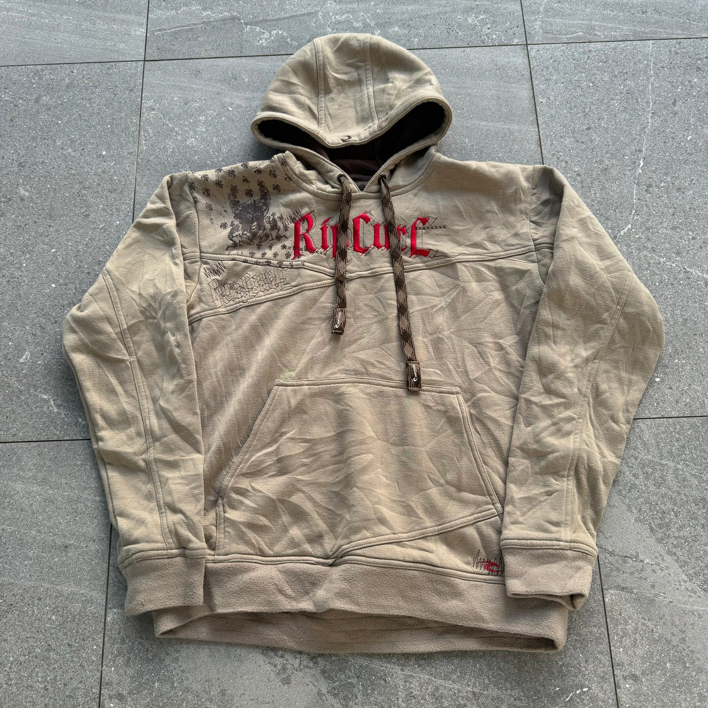 sorry this needed to be ironed but i was too lazy RIPCURL - M/L