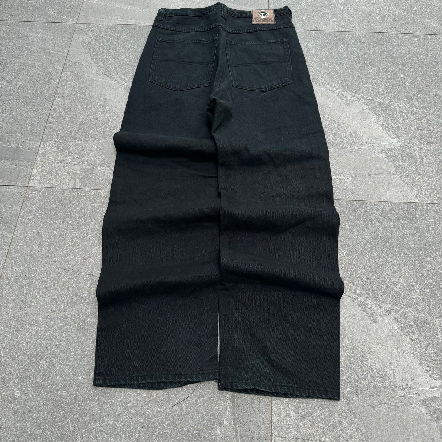 clean tuffy jeans - 34x33”