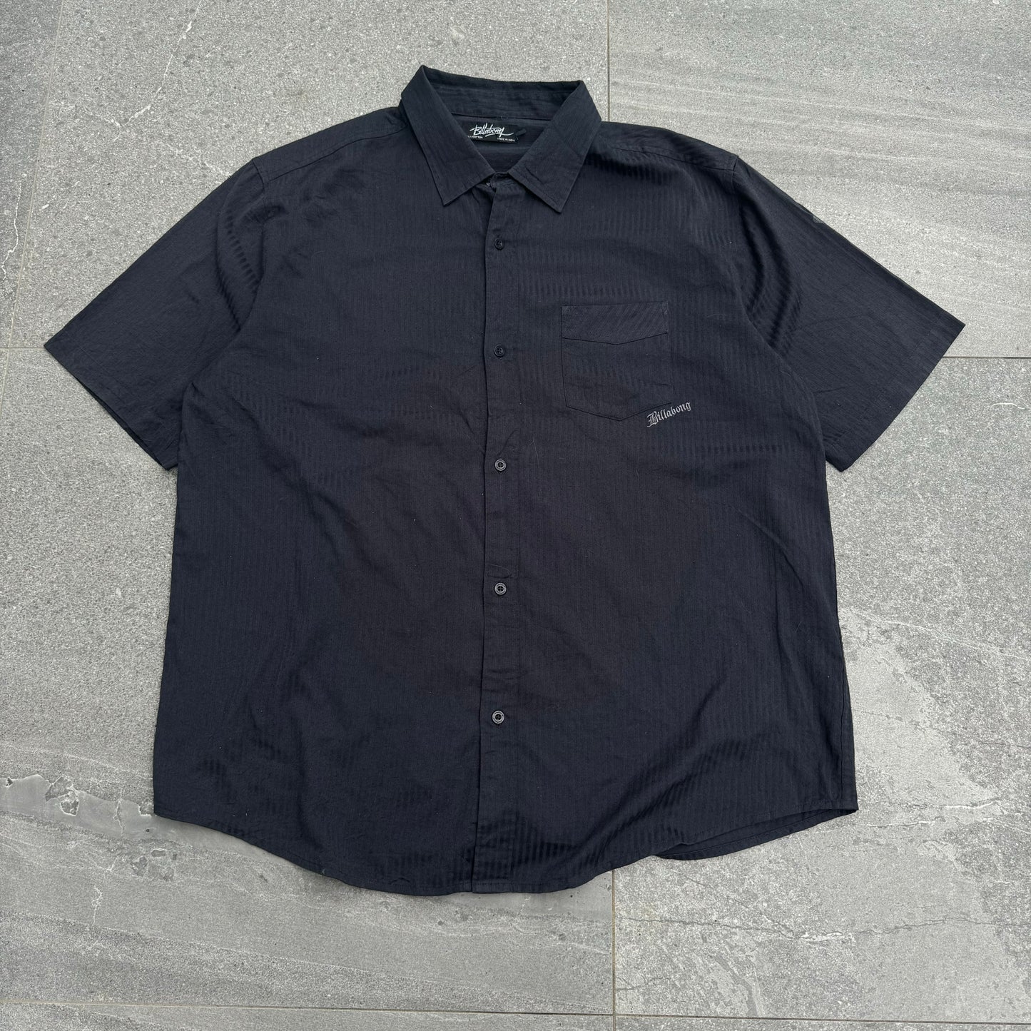 billabong shirt - XL