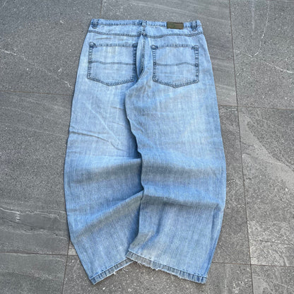 lightwash dodeca southpoles - 40x31”