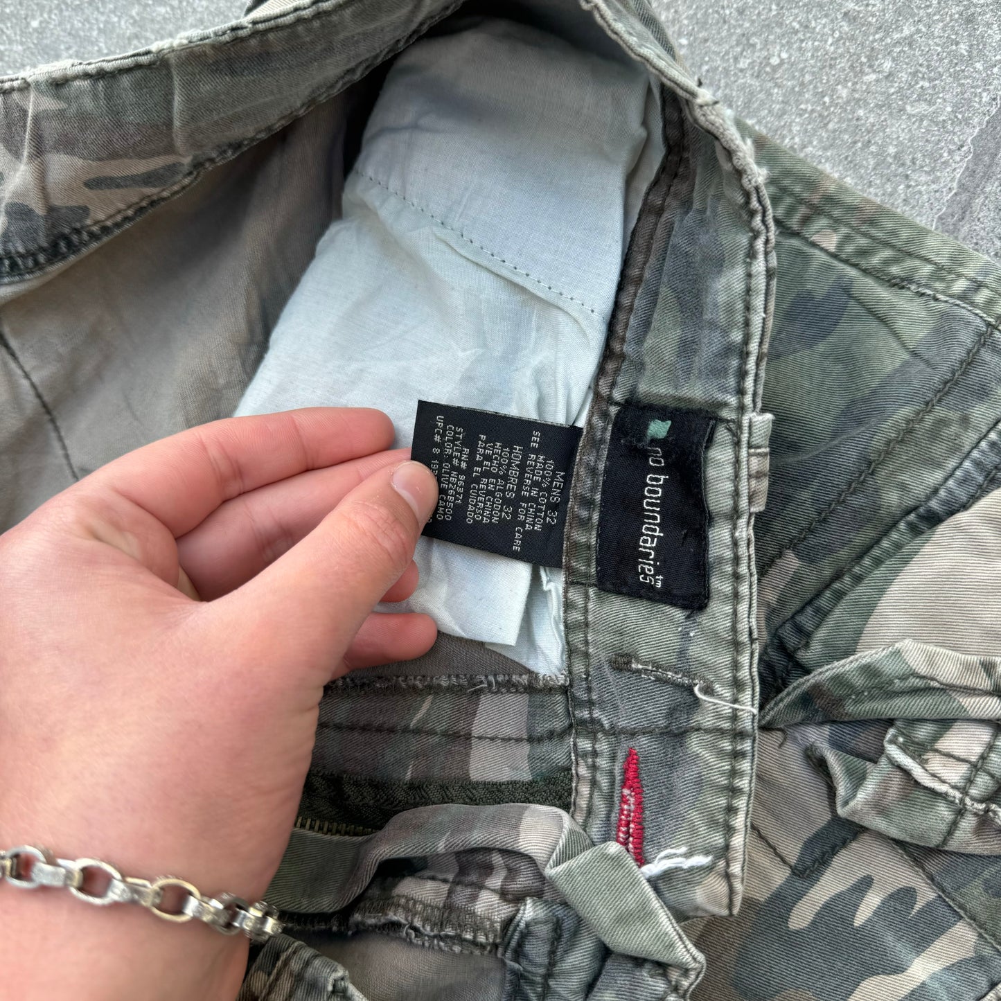 no boundaries camo shorts - 34”