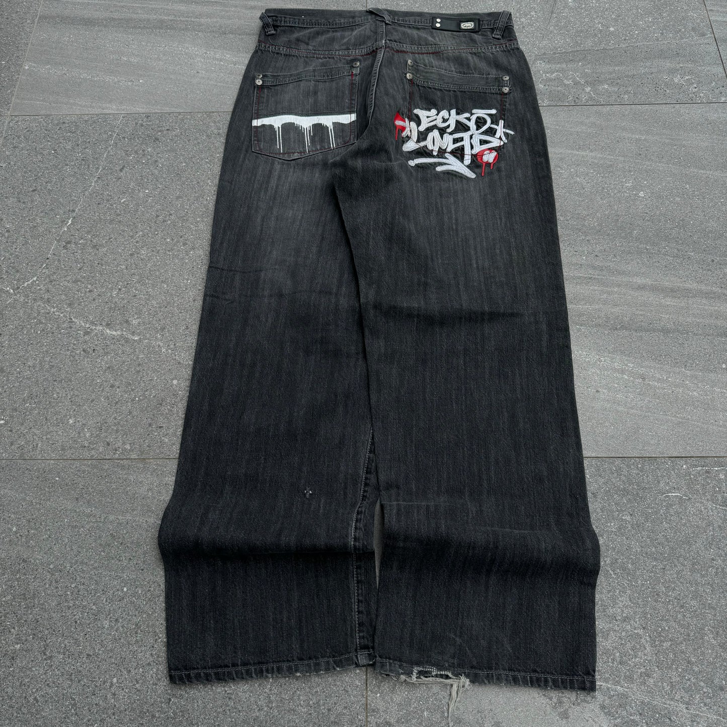 ecko handstyle jeans - 34x32”