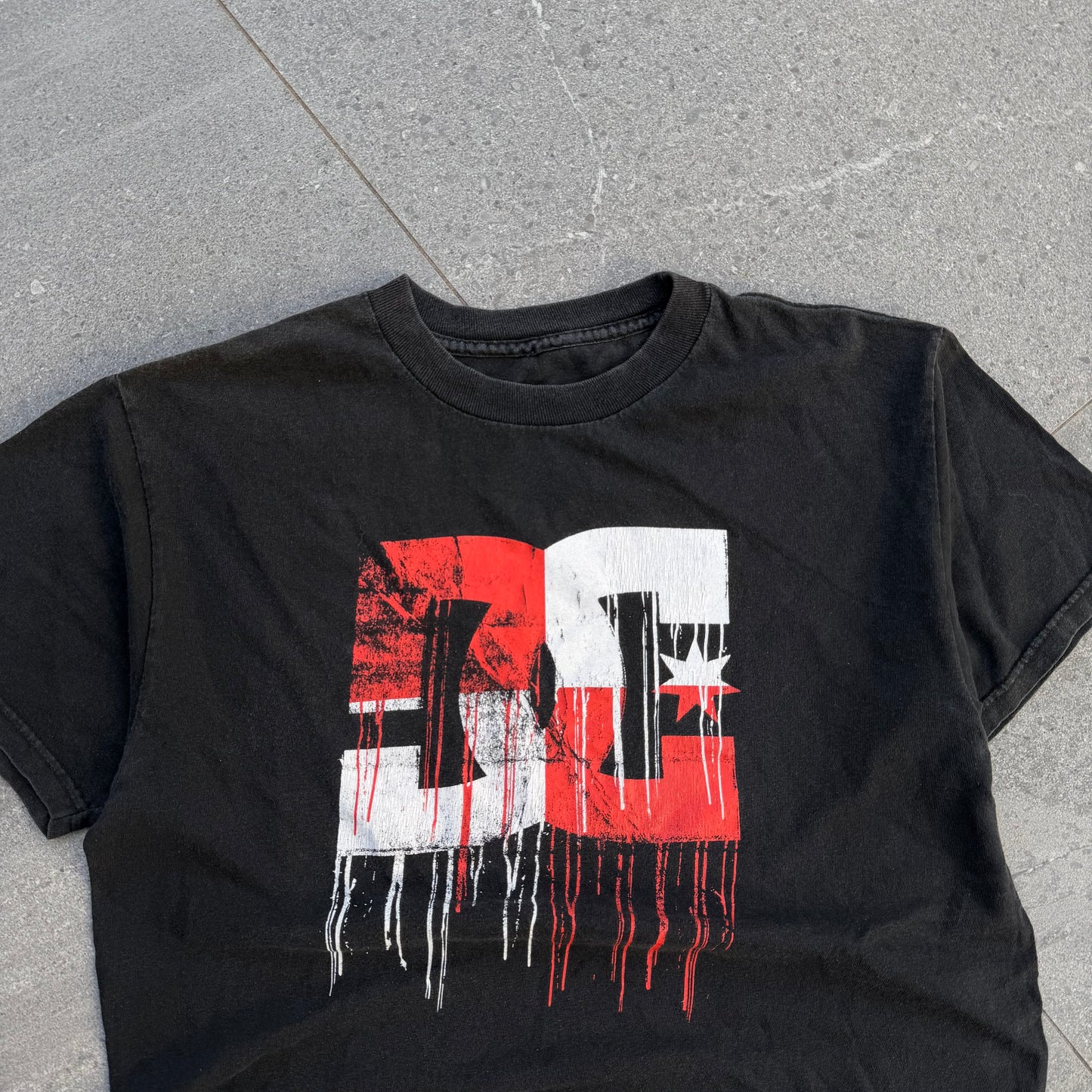 DC drip tee - M (this one gooood)