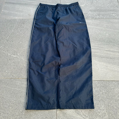 OG nike trackies - L