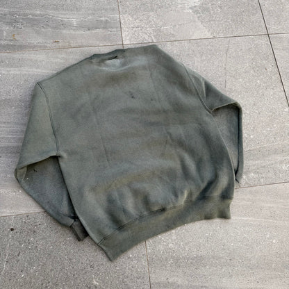 beautiful moss green 90s russell - L