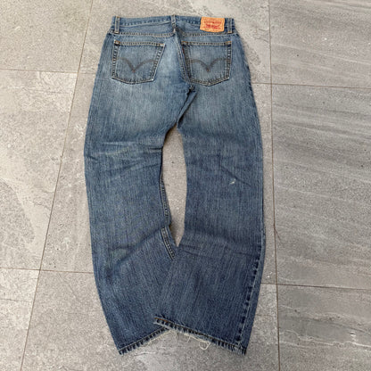 i love this colour. 527 levi’s low bootcuts - 31x31”