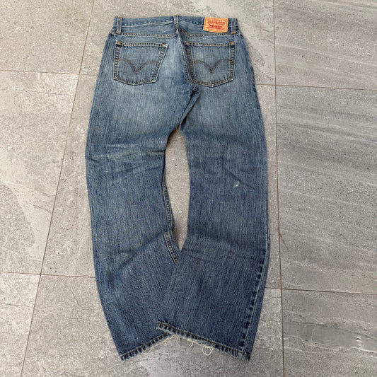 i love this colour. 527 levi’s low bootcuts - 31x31”