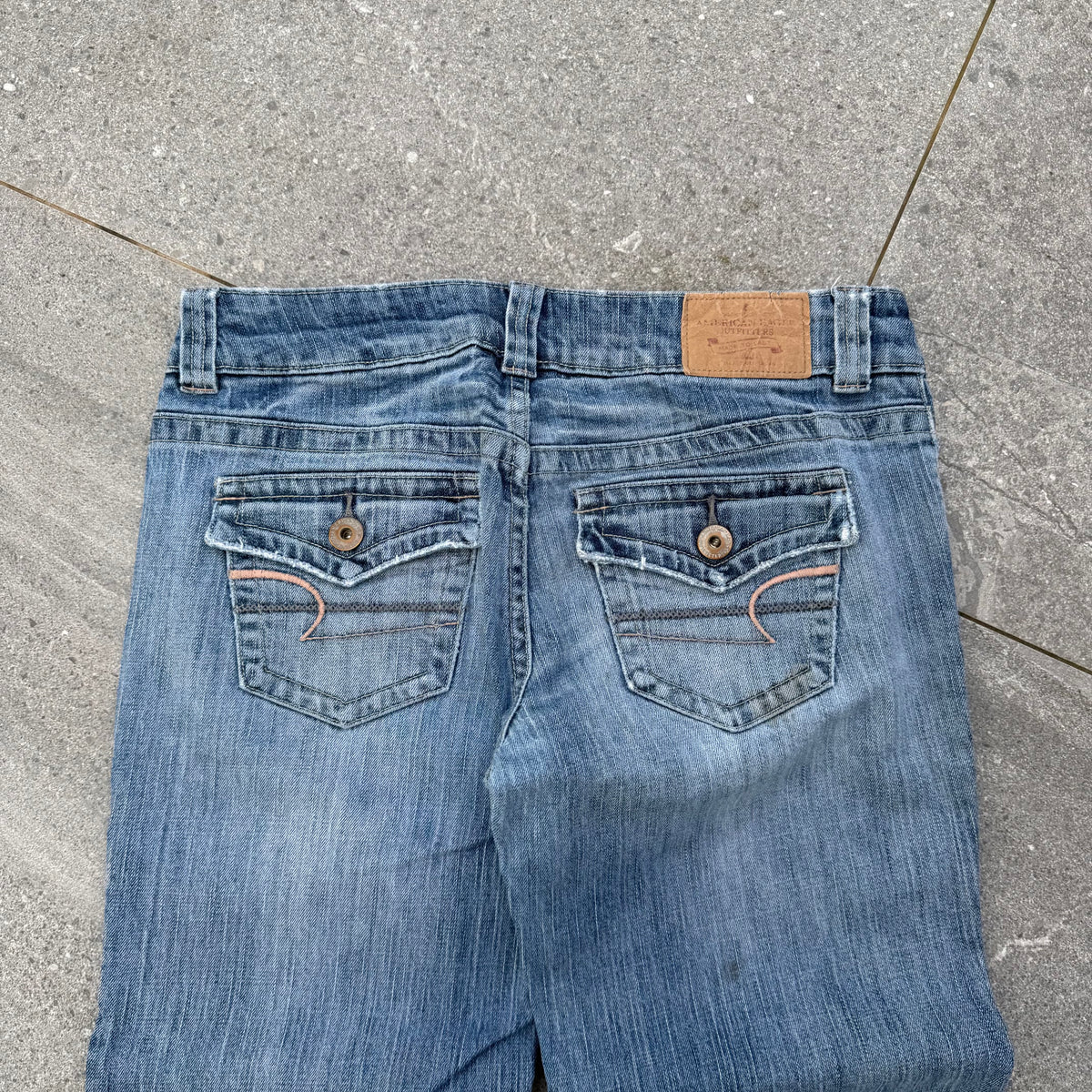 women’s american eagle low rises - 31x32”