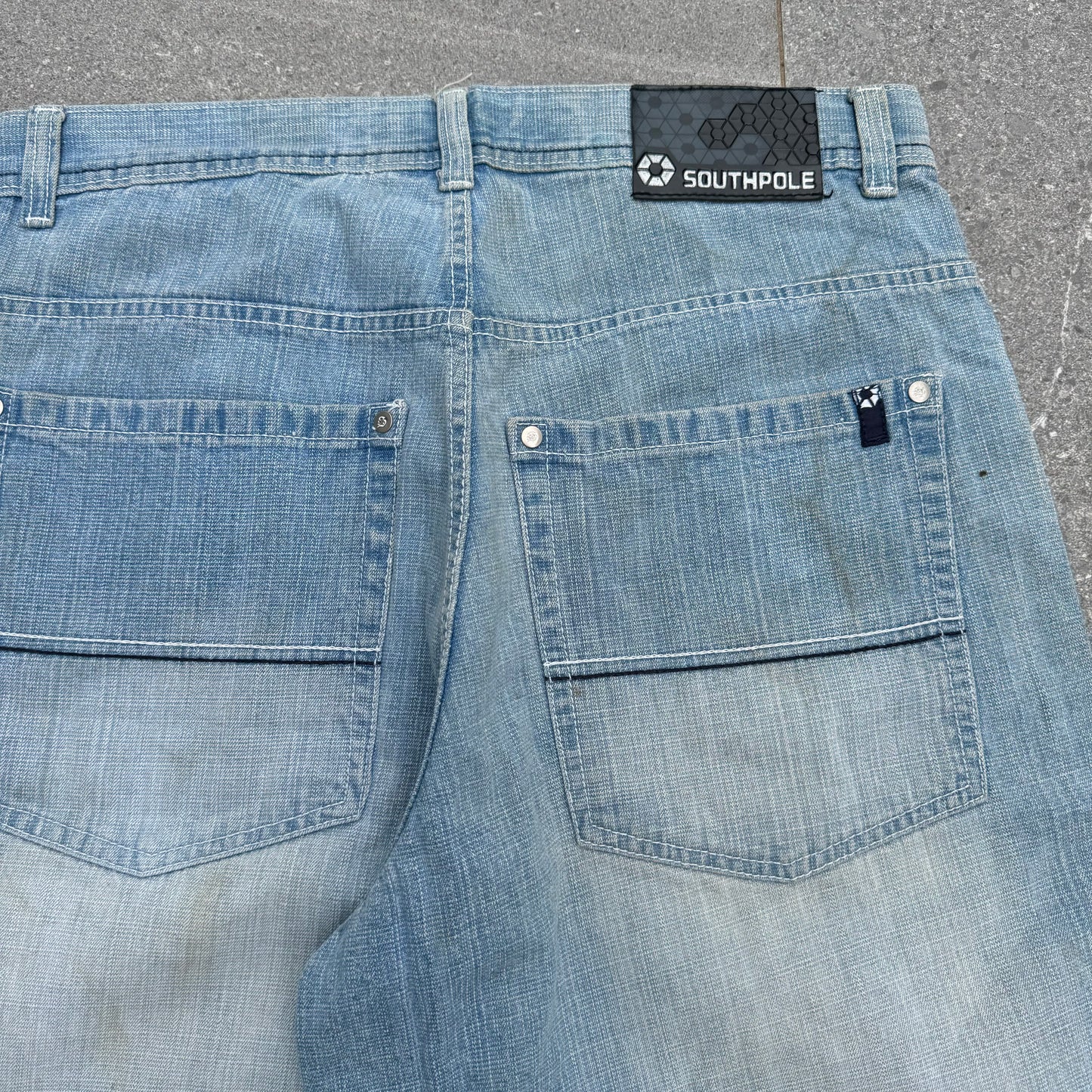 insanely beautiful southpole wash jorts - 34x13.5”