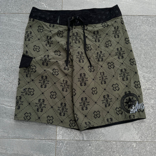 quiksilver boardies - 34x11”