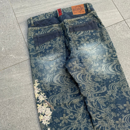 (karakuri) the most beautiful and intricate pair of jeans i’ve ever seen - 33x30”