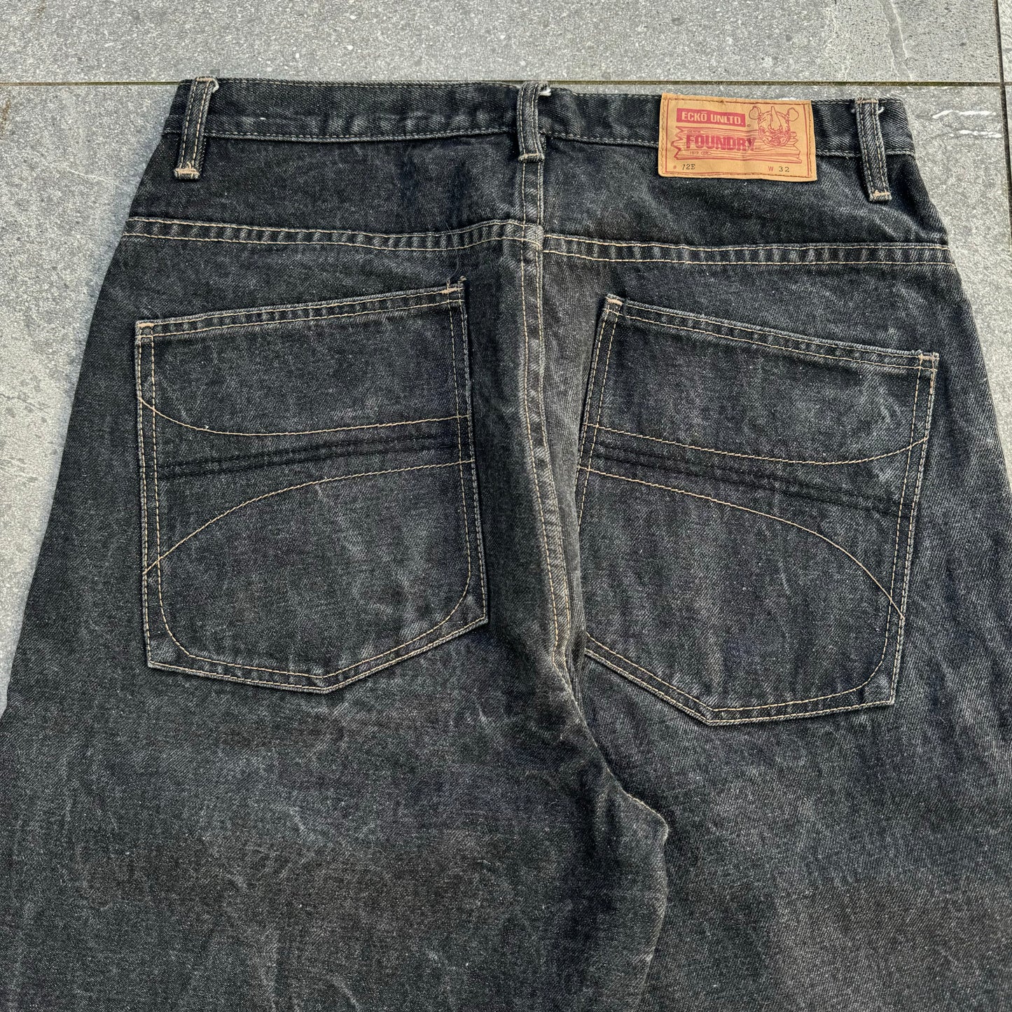 ecko jorts - 32”