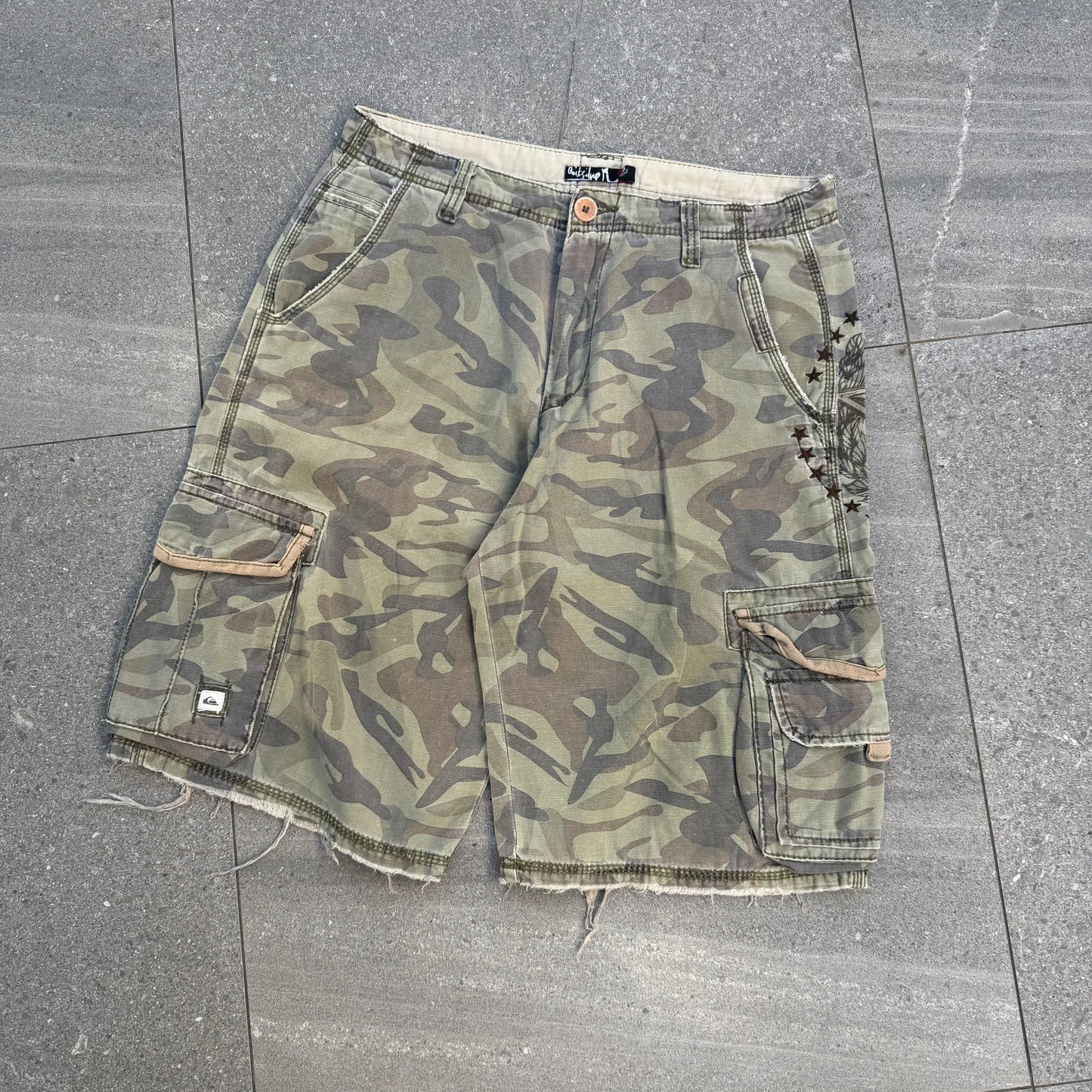 sexy af quiksilver camos - 32”