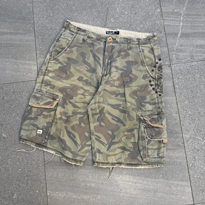 sexy af quiksilver camos - 32”