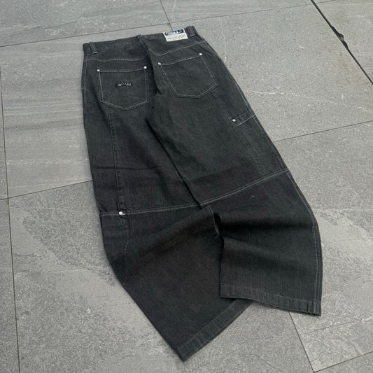 yes officer, this pair right here 32x31”