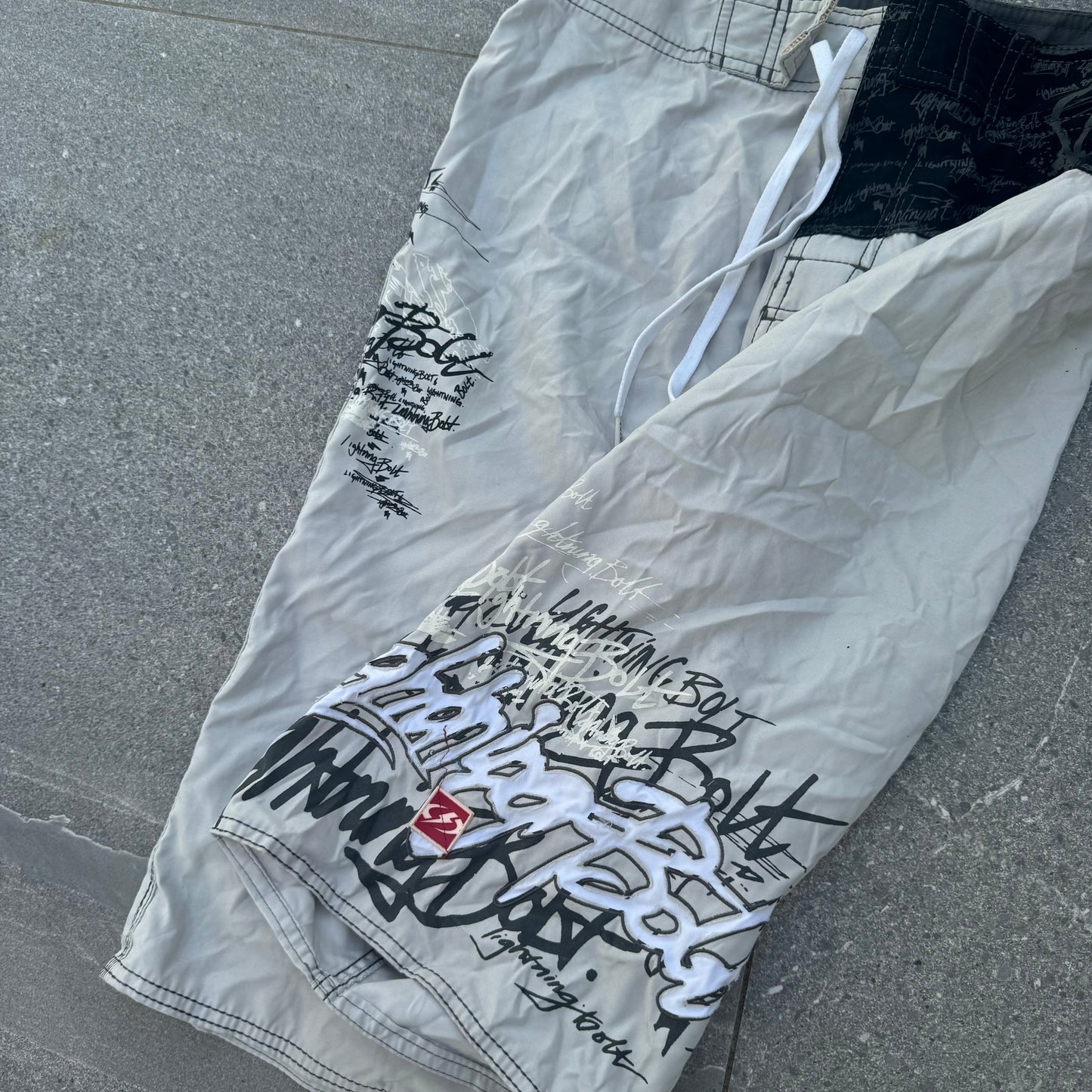 lightning bolt boardies - 31x14”