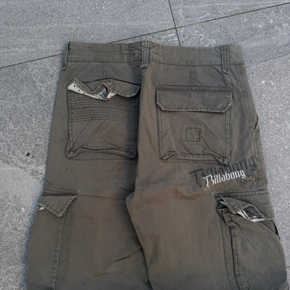 beautiful billabong army cargos ✌️ - 34x31”