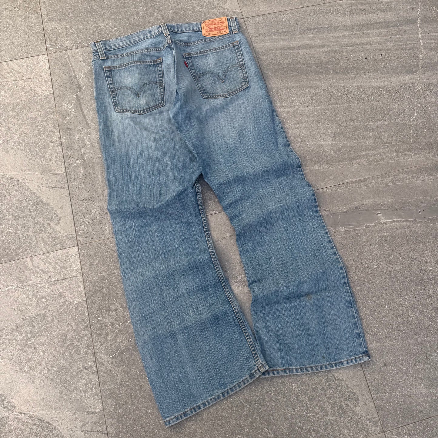 peaaaak 527 bootcuts - 36x32”