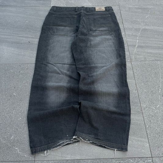 AAAAAH PEAK WREX JEANS - 42x32”