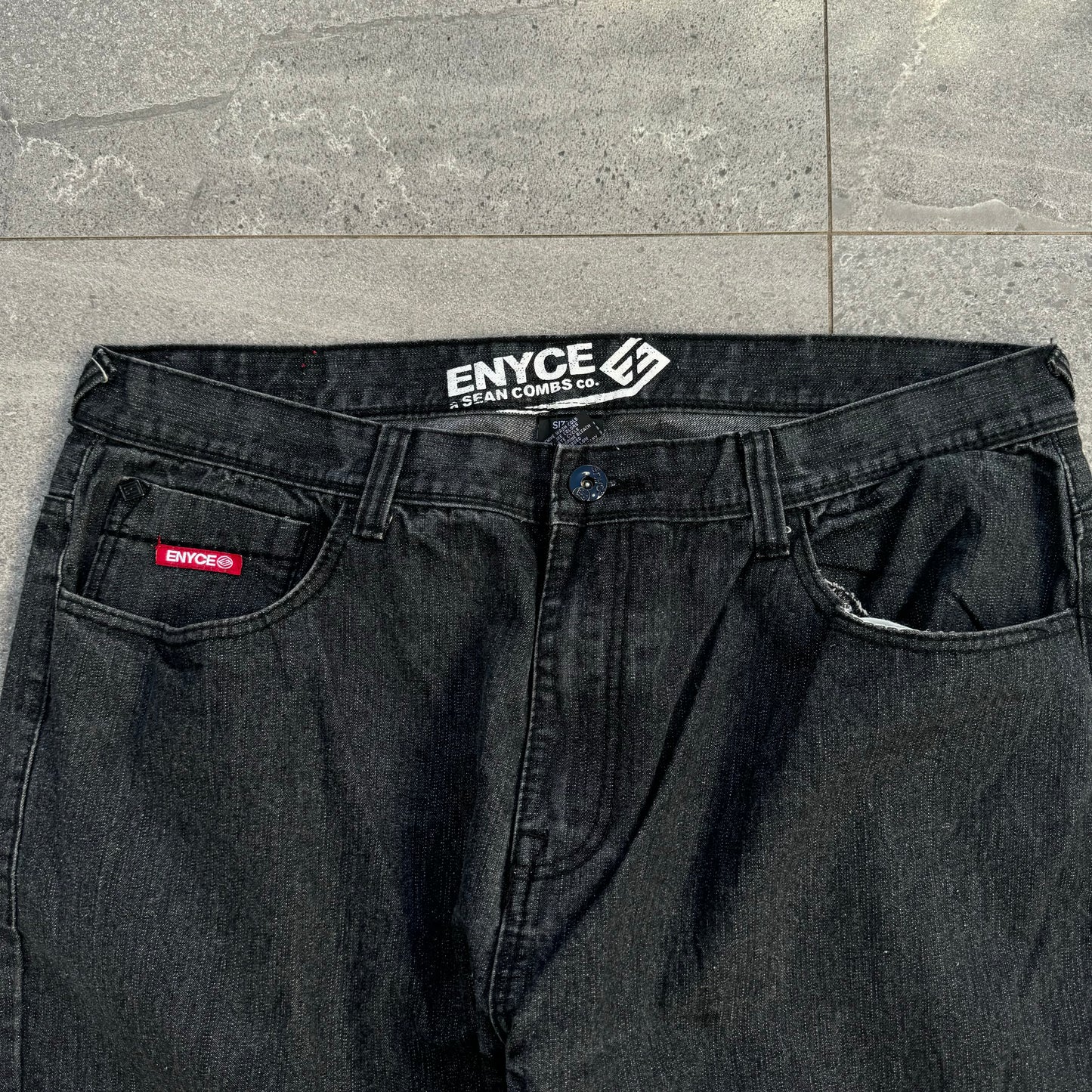 enyce jeans - 40x30”