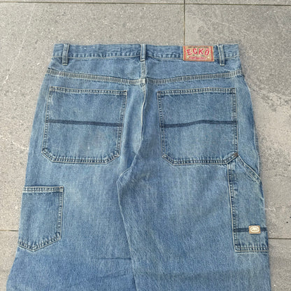 PHAT eckos - 36x32”