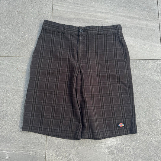 dickies plaids (so wavy) - 34x12.5”